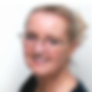 BeateB (64) aus Wiesbaden