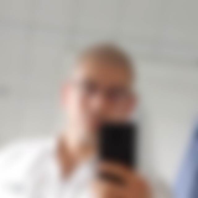 Elias13tyuu (34) aus Heideck