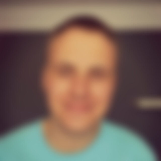 Tobi21 (28) aus Flöha