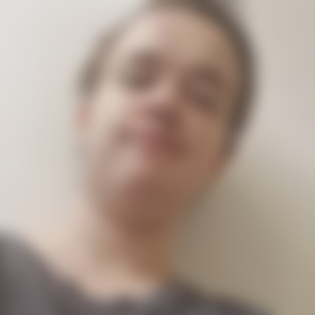 Julienluca (25) aus Lauenburg