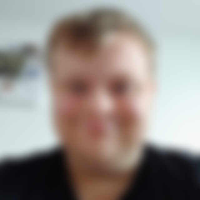 Paul2020 (26) aus Hamburg