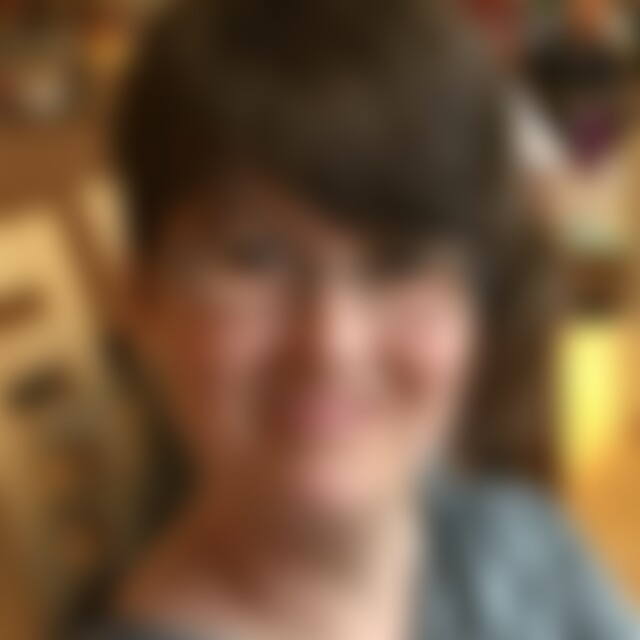 Ninuschka (44) aus Darmstadt