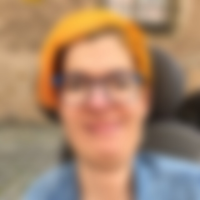 zuckerpuppeh (31) aus Ulm