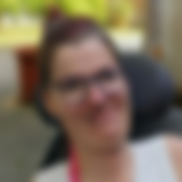 zuckerpuppeh (31) aus Ulm
