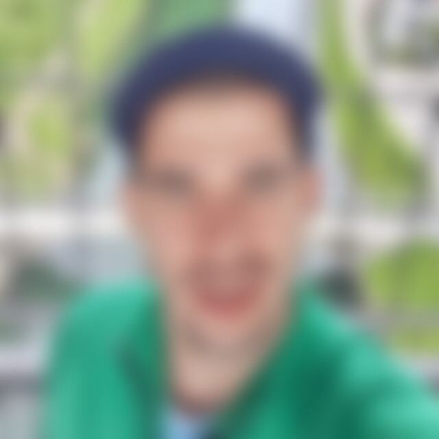 Gruenerdaum (26) aus München