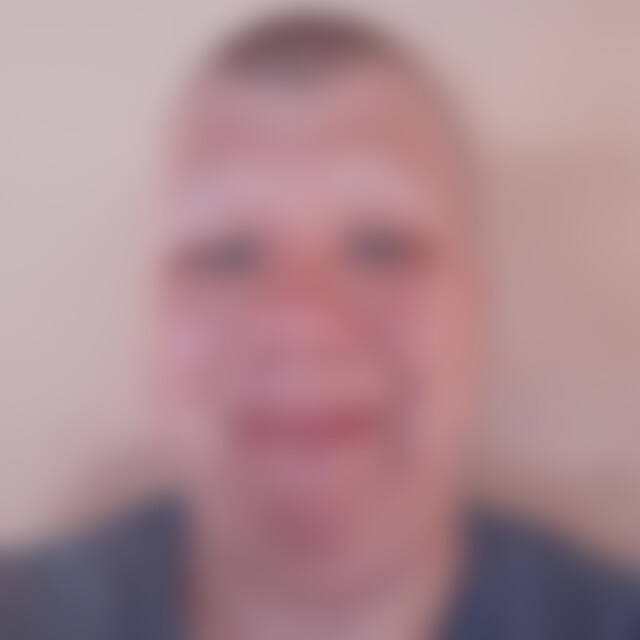 Julian24 (28) aus Völklingen