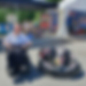 Formel1Sven (39) aus Quedlinburg