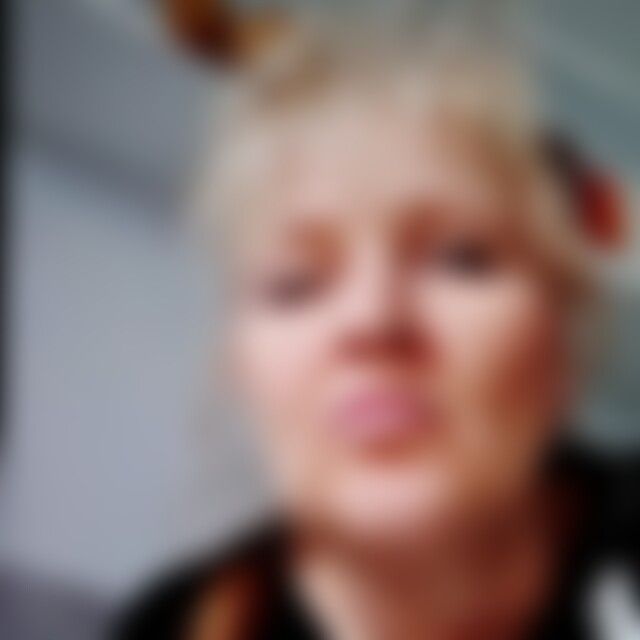 kirsty1304 (59) aus Düsseldorf