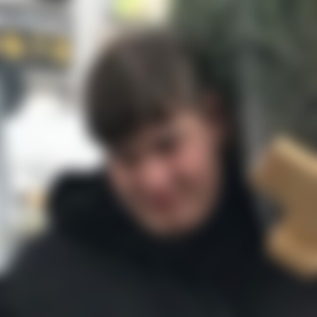 Carlos187 (24) aus Potsdam