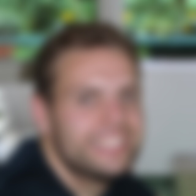 Papagei (43) aus Schenefeld