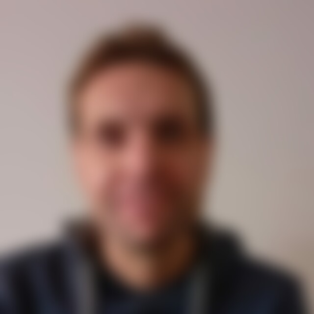 Papagei (43) aus Schenefeld