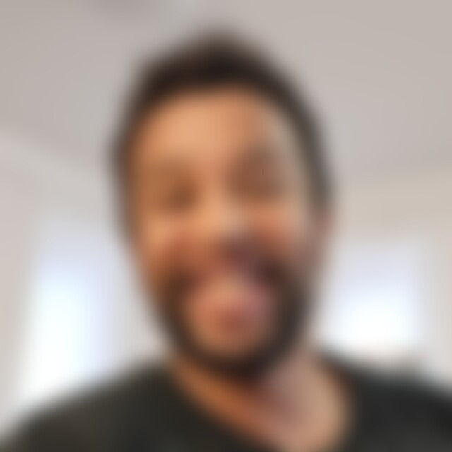 Azziz (46) aus Kassel
