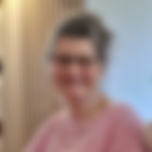 Momo76 (50) aus Bad Zwesten
