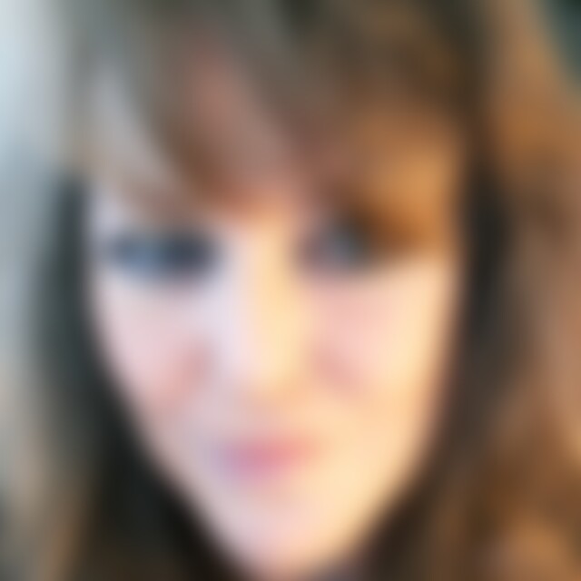 Merle (64) aus München