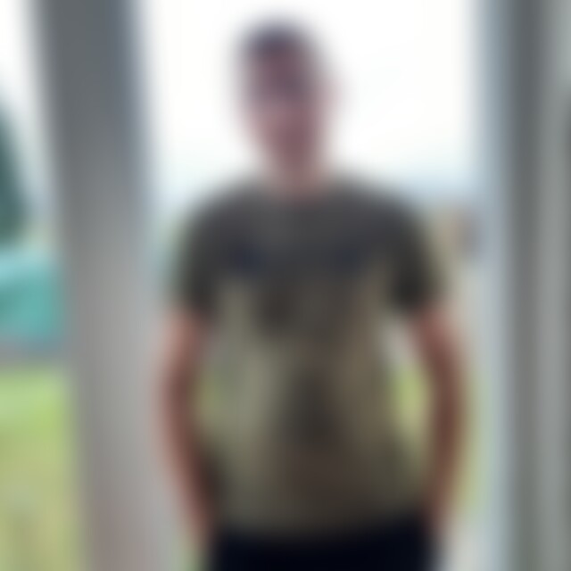 DominikF (32) aus Burgkirchen