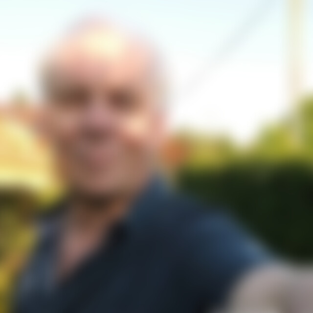 human (72) aus Hamburg