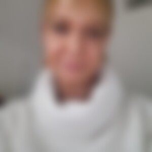 jasi39 (44) aus Duisburg