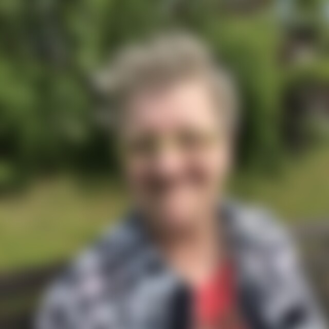 Lucie2 (62) aus Berlin