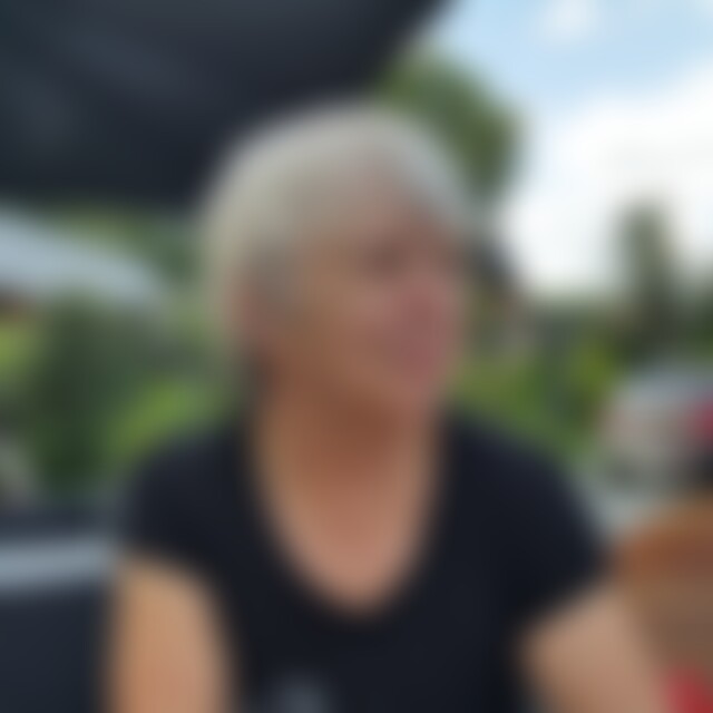 Familie (74) aus Plauen
