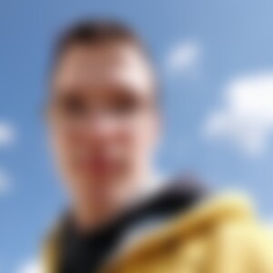Junior (28) aus Burg