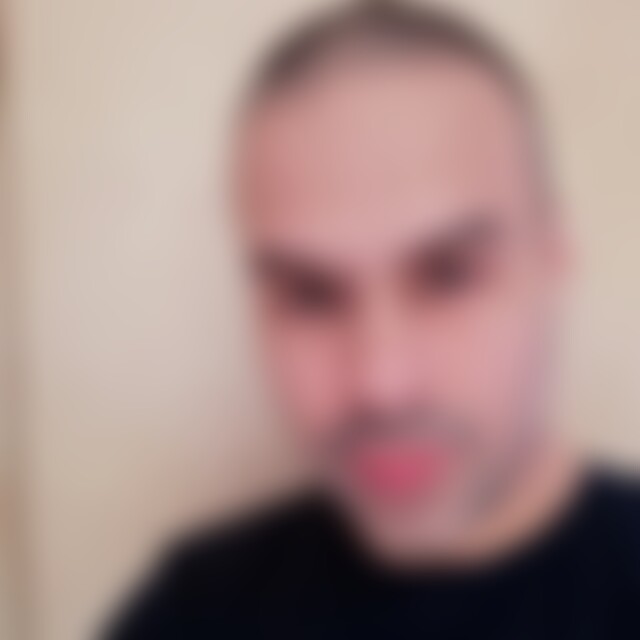 Anwar (45) aus Frankfurt