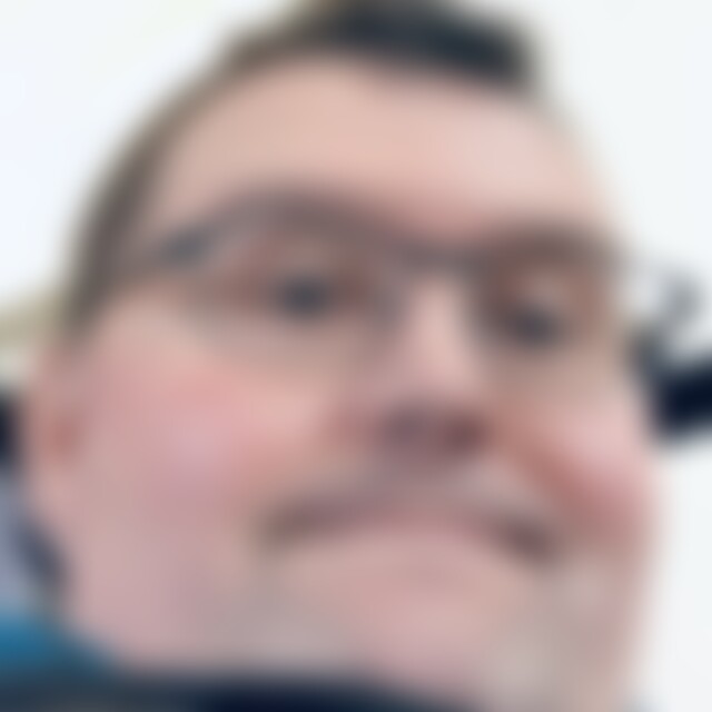 MEhrlich (40) aus Emden
