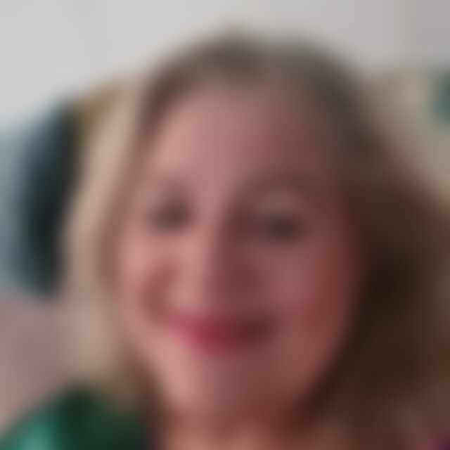 Irinya (71) aus Wuppertal