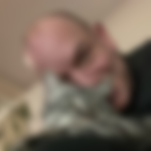 Dee (46) aus Zürich
