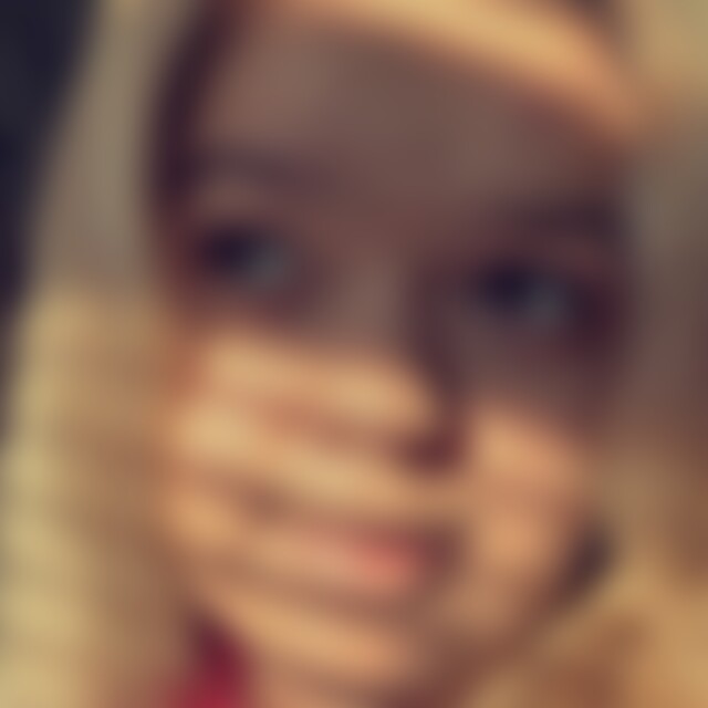 Filly (24) aus Dresden
