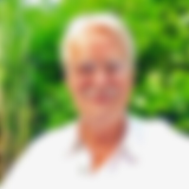 Pezi (76) aus Hamburg