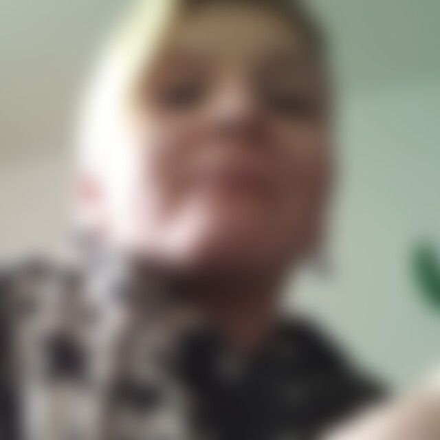 TooSADtoBeHappy (32) aus Sterley