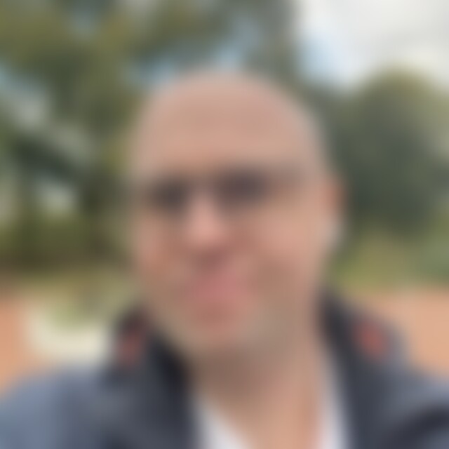 Nikoo (40) aus NRW