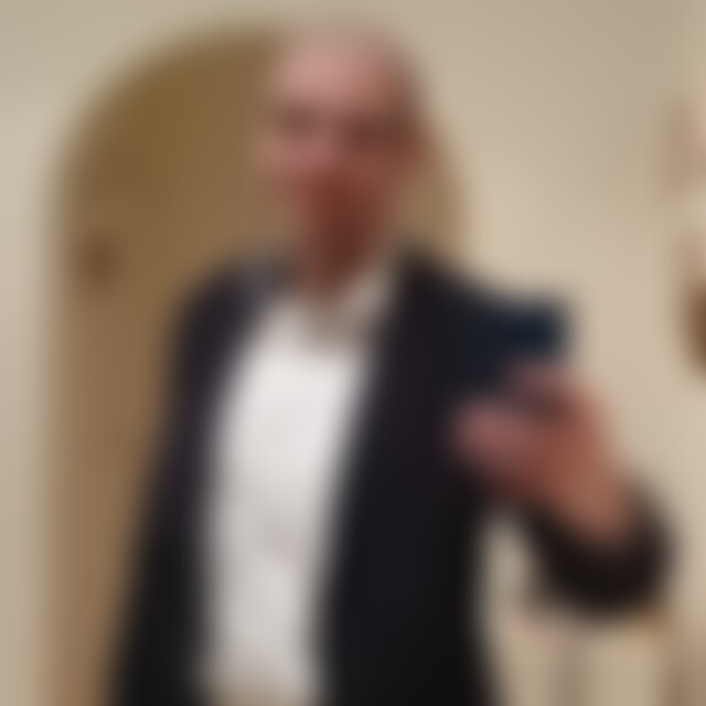Nikoo (40) aus NRW