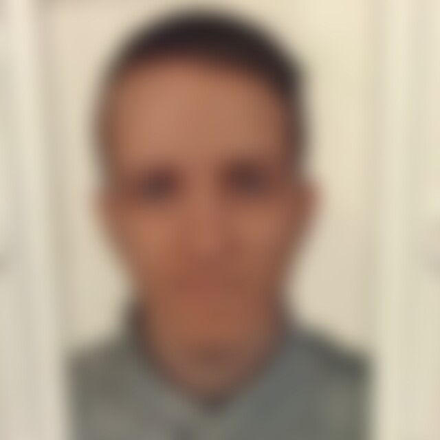 Adamraser (29) aus Aachen