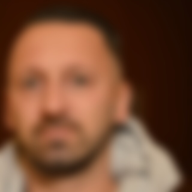 Ragazzo81 (44) aus Dreieich