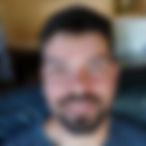 Iseki (34) aus Schenklengsfeld
