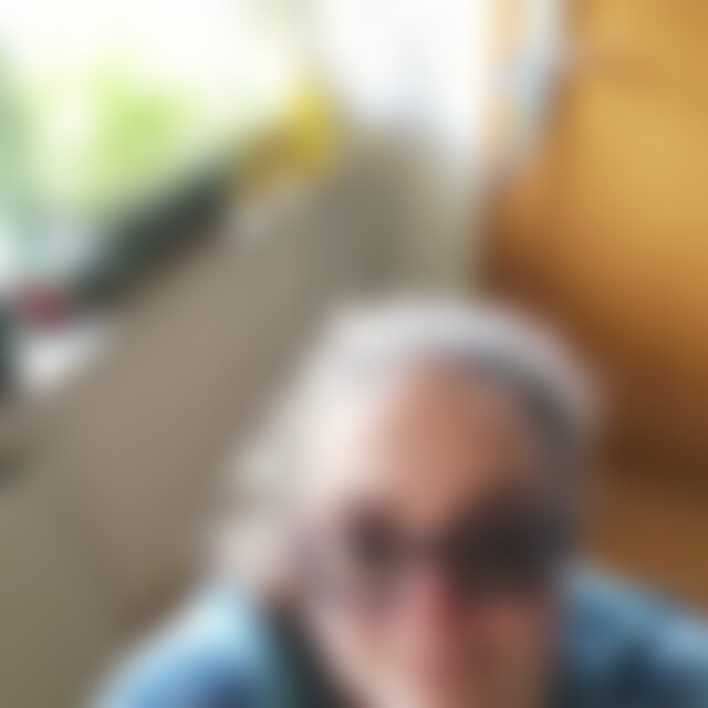 Lesehund (40) aus Eggersdorf