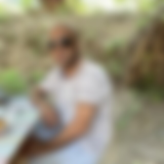Deno (45) aus Berlin