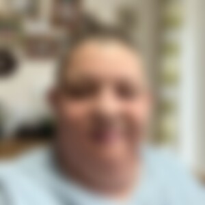 Michi93 (32) aus Enzenkirchen