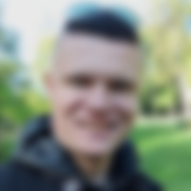 Niklas23 (26) aus Wiesbaden