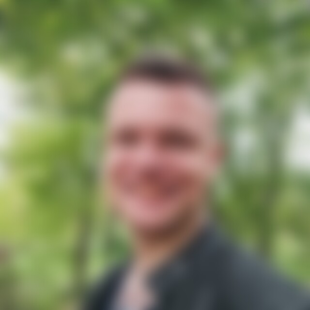Niklas23 (26) aus Wiesbaden
