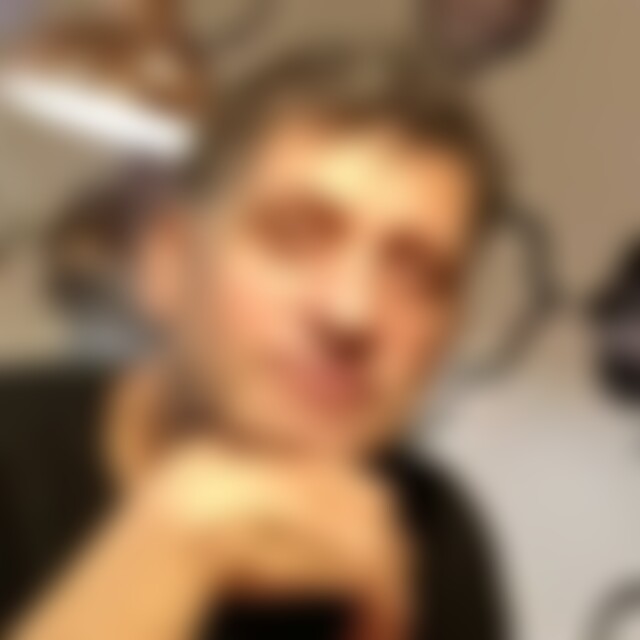 Cuneyt (45) aus München