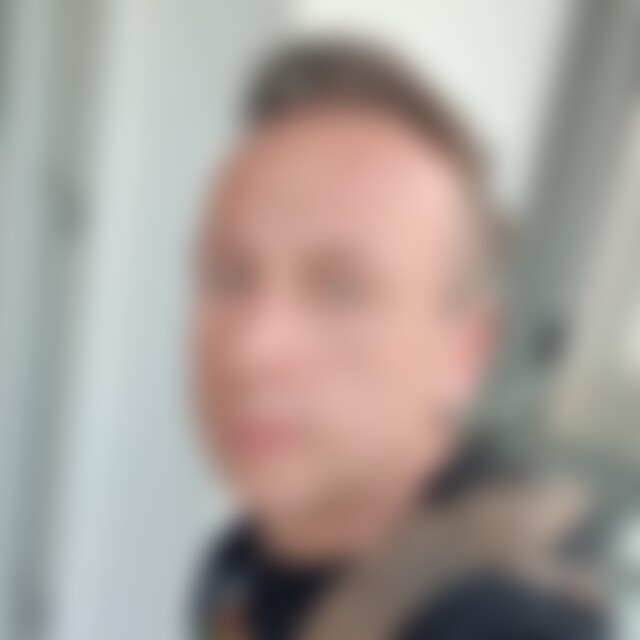 Robinvill (43) aus Wuppertal