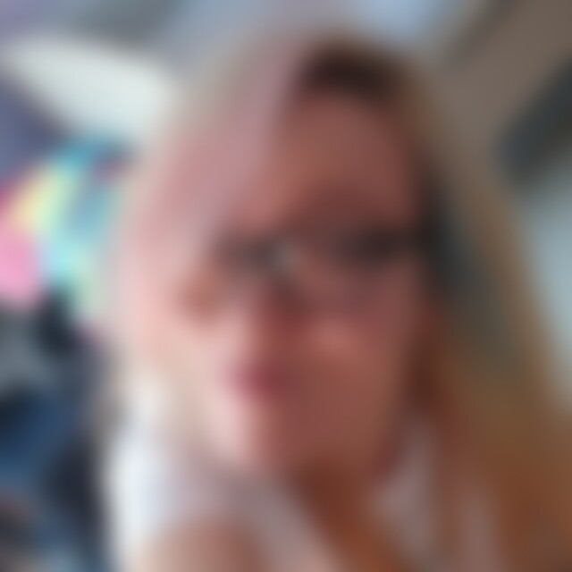 Liza23 (25) aus Dresden