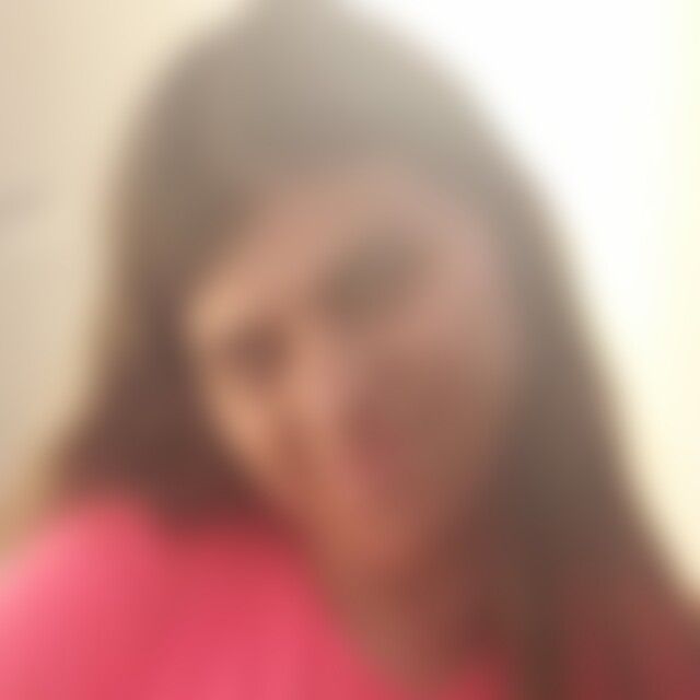 Sarah26 (29) aus Augsburg