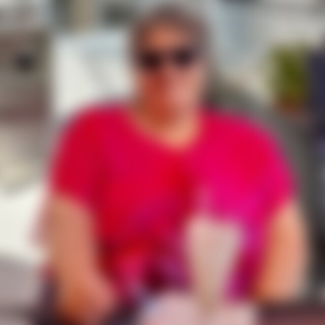 Rina (66) aus Saalfeld