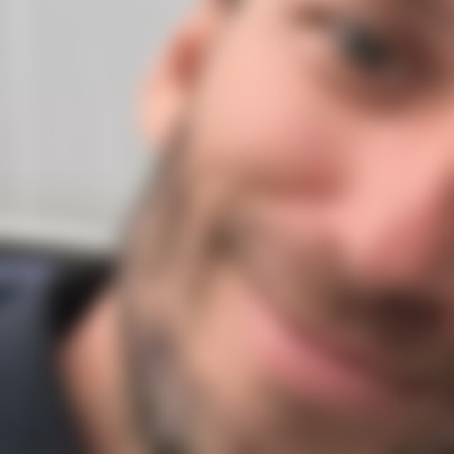 skinnyboy (44) aus Berlin