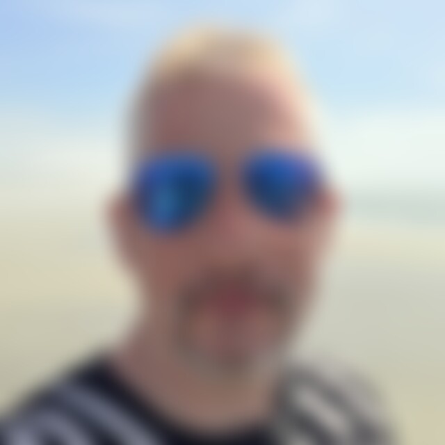 Jasone12 (41) aus Paderborn