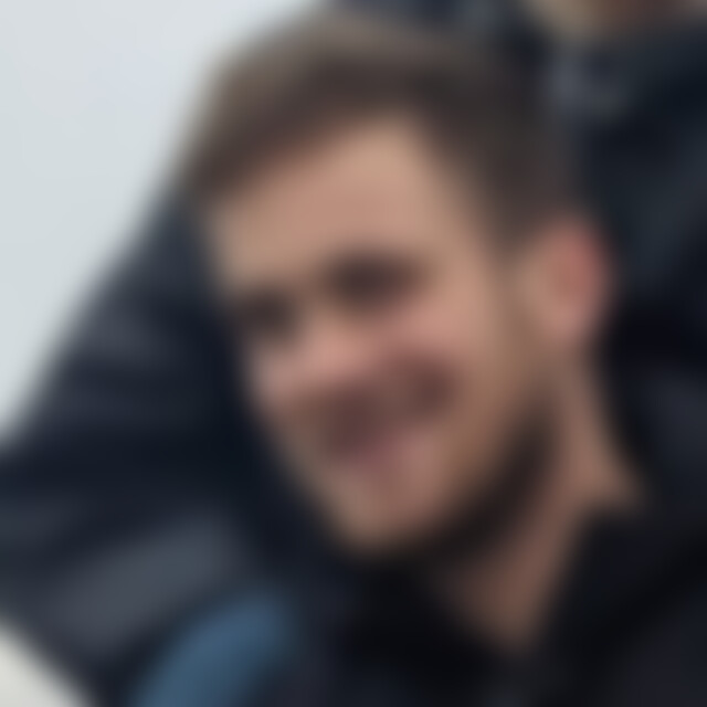 Tsoutsou (24) aus Berlin