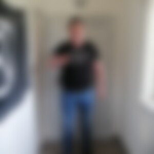 Kladdi (38) aus Bröbberow